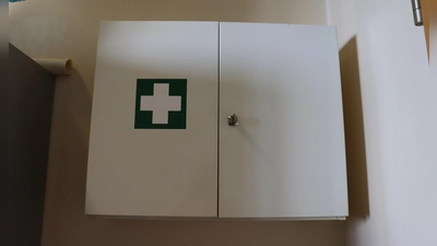 München ist deutschlandweit die erste Kommune, die Barrierefreiheit in Arztpraxen mit eigenen Mitteln fördert. Bis Ende 2027 läuft die Bewerbungsfrist.  (Symbolbild: mha)