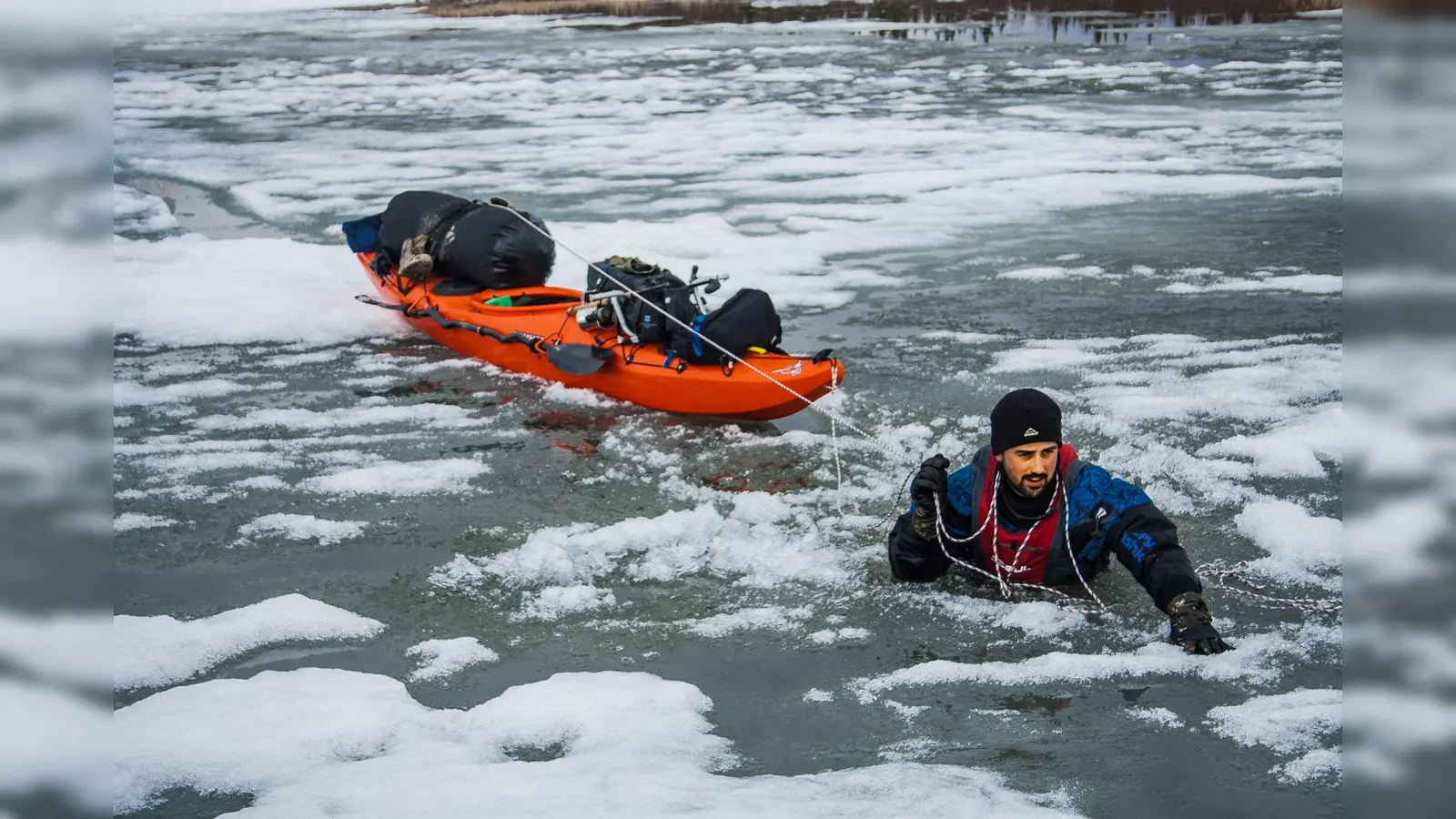 Die westkanadische Arktis und Alaska durchquerte Janosch Hagen mit dem Kajak. Bildgewaltig präsentiert er seine Erlebnisse in dem Multivisionsvortrag. (Foto: Janosch Hagen)