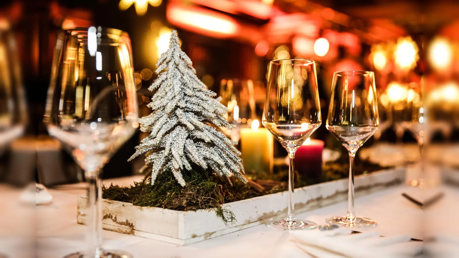 Genussvoller Jahresausklang in besonderem Ambiente – die Weihnachtsfeier im Wirtshaus am Erdweg. (Foto: öw/bilderstoeckchen )