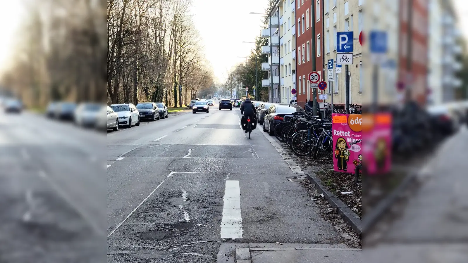 Auf Höhe der Hausnummer Schäftlarnstraße 102 geht's für die Radler Richtung Süden vom Radweg auf die Straße. (Foto: tje)