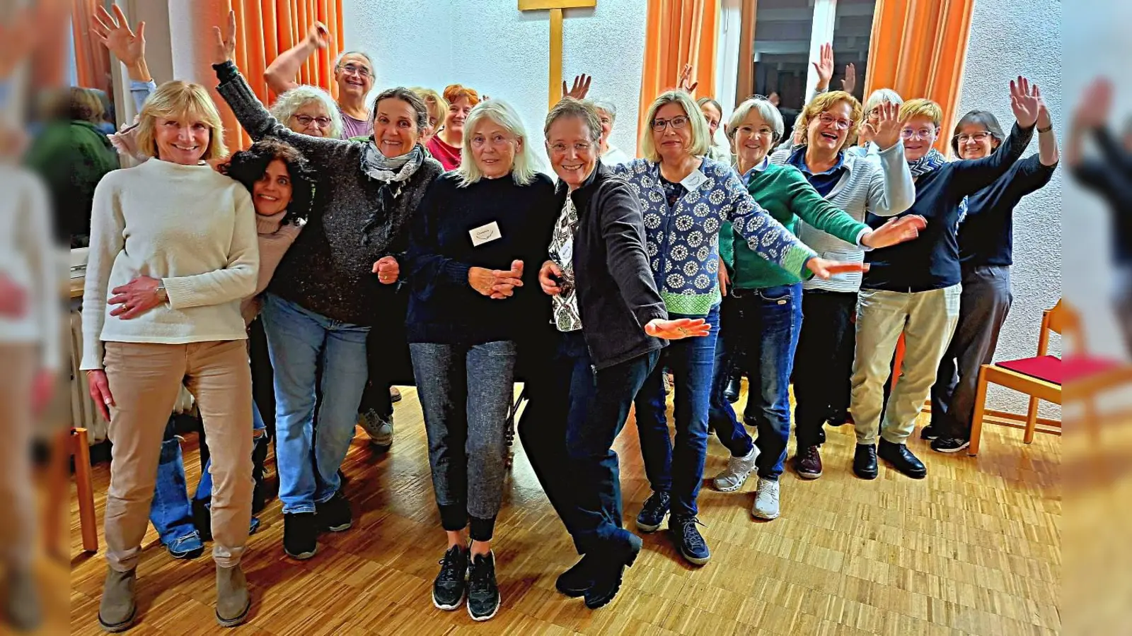 Um beim Seniorenchor mitsingen zu können, braucht man weder Notenkenntnisse noch Chorerfahrung. (Foto: Seniorenchor)