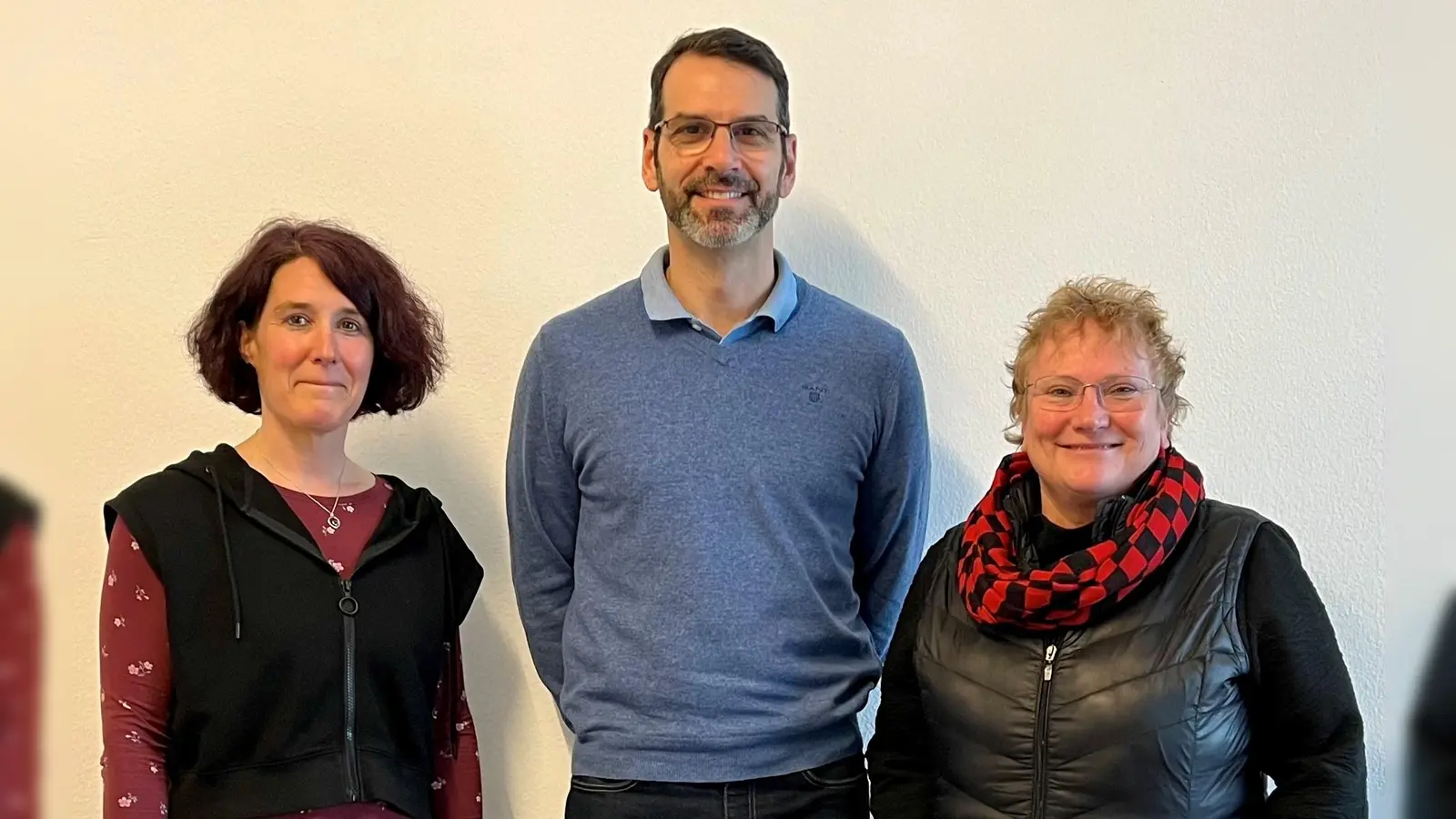 Michael Wagner wurde vom Aufsichtsrat des Sozialdienstes Germering e.V. neben Ingrid Neubauer (links) und Sabine Brügel-Fritzen als dritter Vorstand und Geschäftsleiter bestellt.  (Foto: Sozialdienst Germering e.V.)