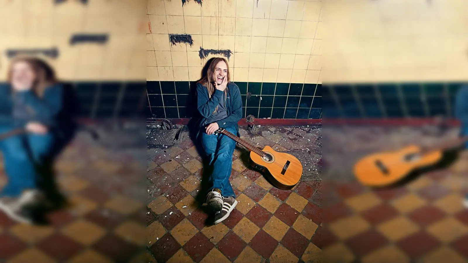 Am Samstag auf dem Buttlerhof in Traubing: der Liedermacher Christoph Weiherer. (Foto: Veranstalter)