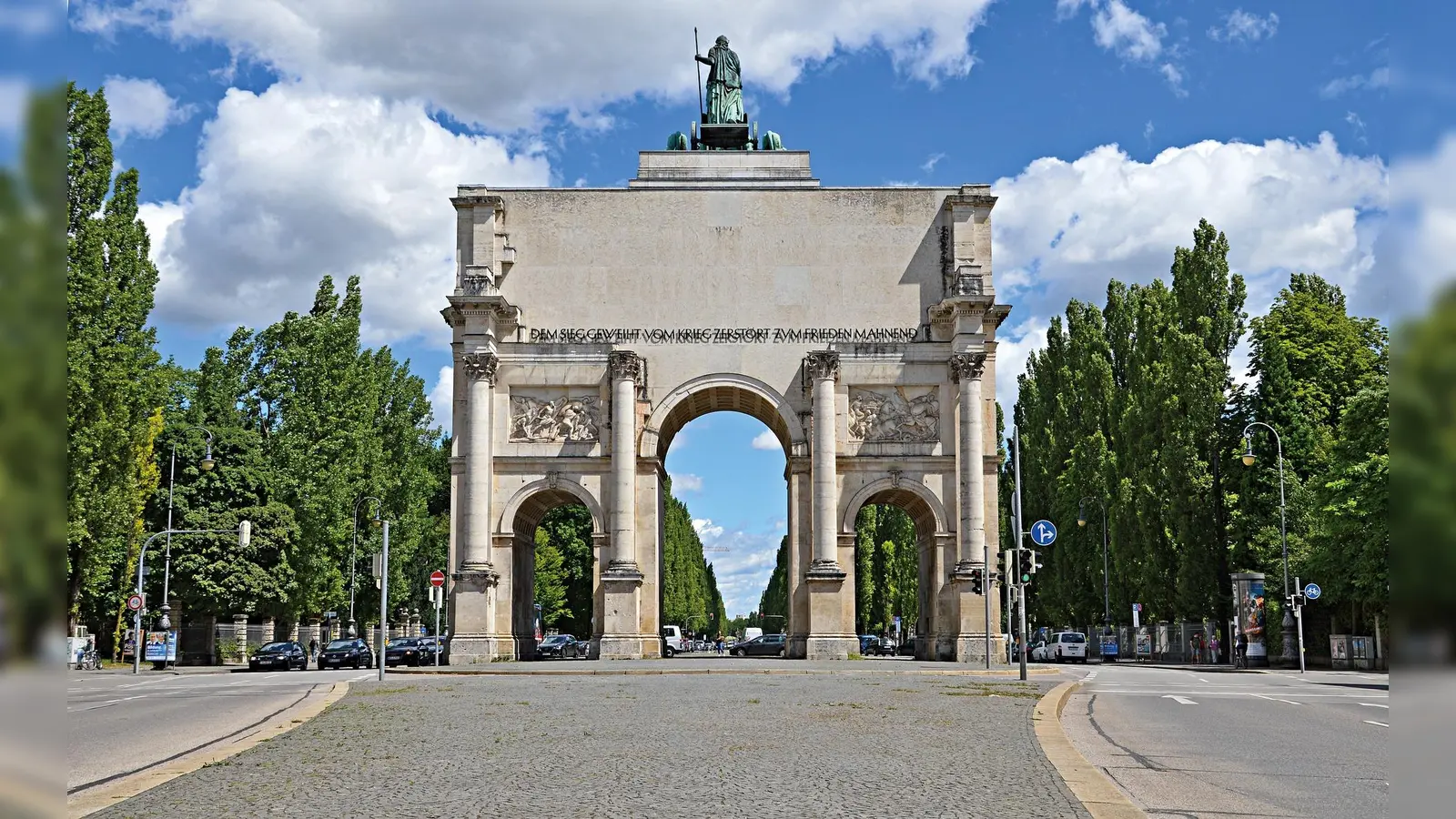 Hinterm Münchner Siegestor tummelten sich vor gut 100 Jahren die Literaten, Dramatiker, Verleger und Intellektuelle. (Foto:  Marcus Wiegand/CCO)