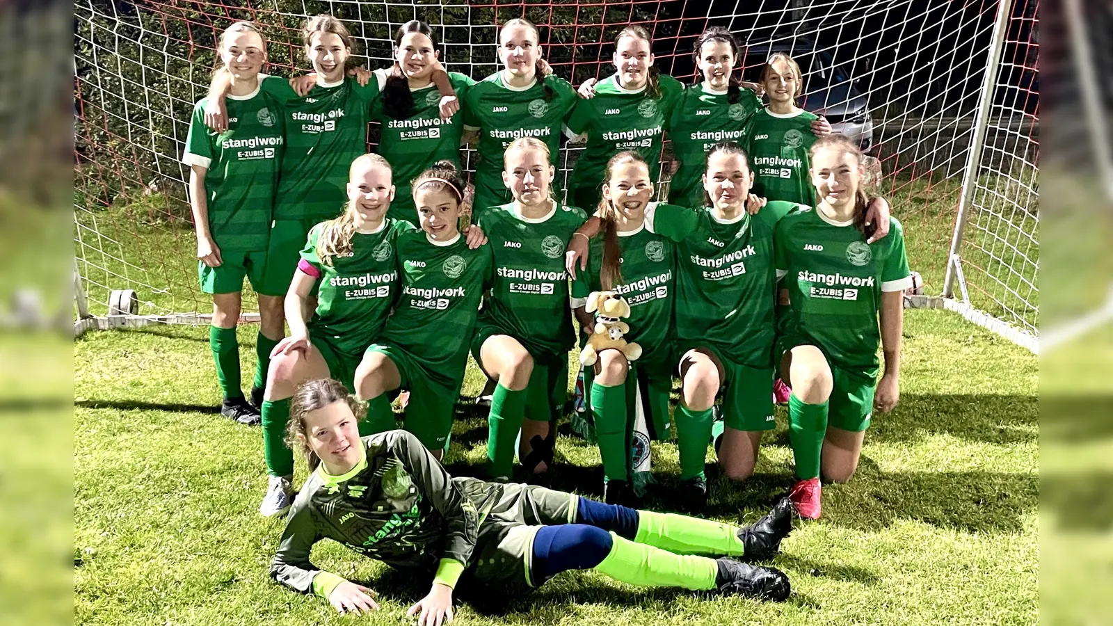 Die U15-Juniorinnen des FC Fasanerie-Nord überwintern als Spitzenreiter der Bezirksliga. (Foto: Klaus Steber)