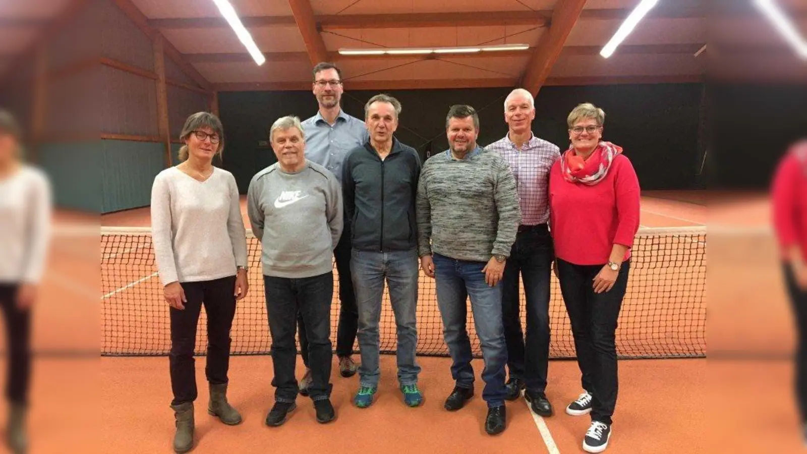 Die neue Abteilungsleitung (von links): Sabine Bassler, Wolfgang Klossek, Gerald Schneider, Wolfgang Britze, Peter Kramer, Kai-Uwe Kölln, Gabi Hager. (Foto: TSV)