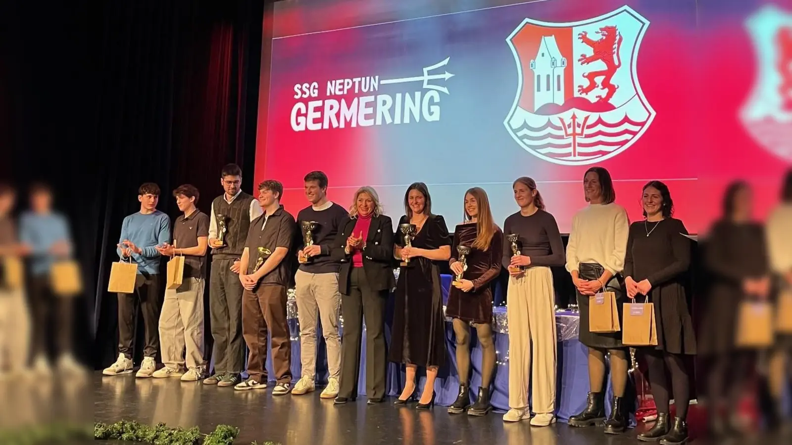 Die Clubmeister der SG Neptun wurden auf der Weihnachtsfeier geehrt. (Foto: SG Neptun)