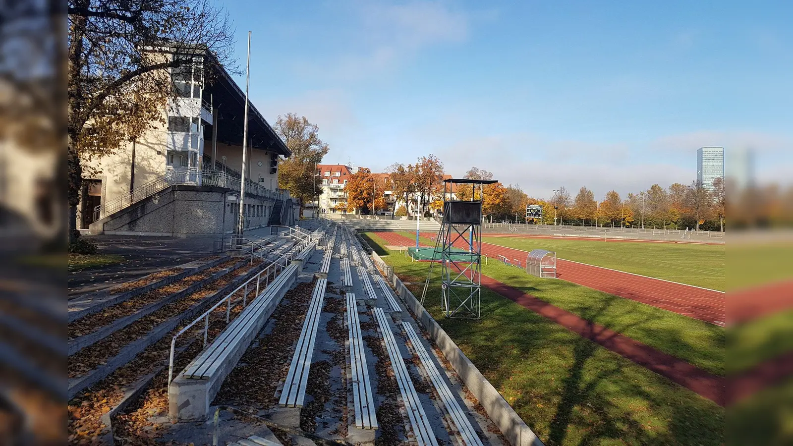 Ab 18. Juli rollt der Ball in der Fußball-Regionalliga Bayern wieder. Ob auch, wie von Türkgücü München geplant, im altehrwürdigen Dantestadion, ist noch ungewiss. (Foto: bas)