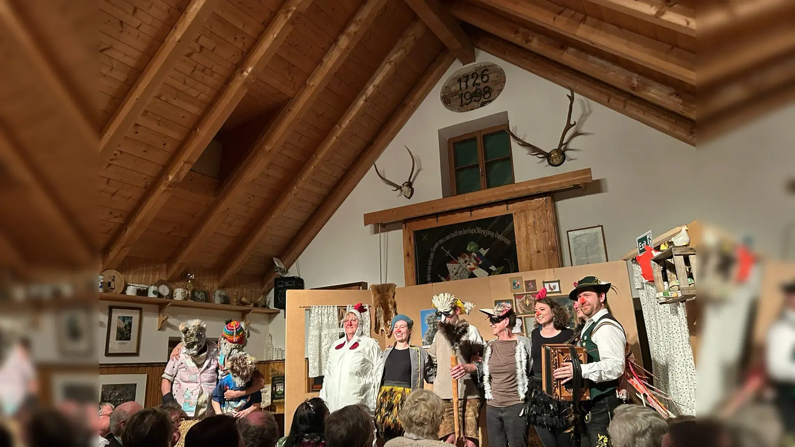 Das Menzinger Singspiel sorgte bei den Zuschauern im Carlhäusl für Begeisterung.  (Foto: D´Würmtaler" Menzing e.V. )