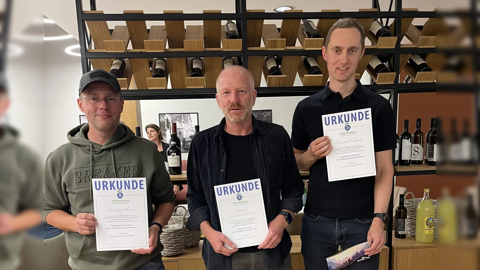 Die Einzelsieger des Stadtradelns in Gräfelfing (v.l.): Andreas Reim, Andreas Schuster-Woldan und Marcel Nabeck. (Foto: Gemeinde Gräfelfing)