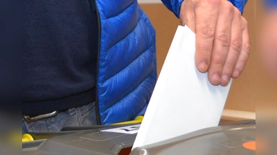 Am 22. März müssen die Sauerlacher nochmals an die Wahlurne. (Foto: ar)