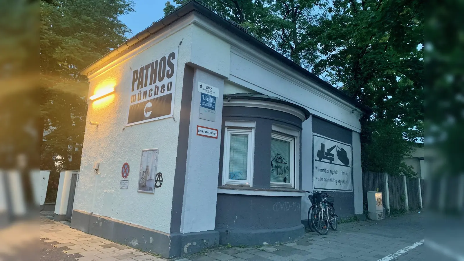 Der Bezirksausschuss (BA) plant die Anmietung eines ehemaligen Pförtnerhäuschens im Kreativquartier, um daraus einen Stadtviertelkulturkiosk zu machen. (Foto: Hanusch)