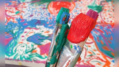 Seiner Kreativität freien Lauf lassen oder einfach einmal etwas Neues ausprobieren – dazu bietet die Kunstwerkstatt der Mohrvilla Gelegenheit für jedermann. (Foto: Mohrvilla)