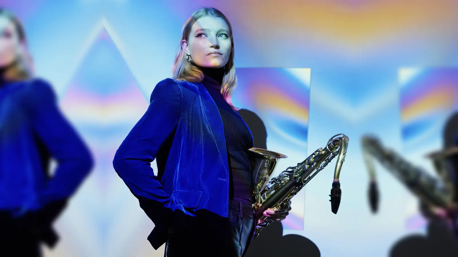 Emma Rawicz verbindet virtuoses Saxofonspiel mit starken, melodischen Kompositionen und einer klaren eigenen Handschrift. (Foto: Gregor Hohenberg)