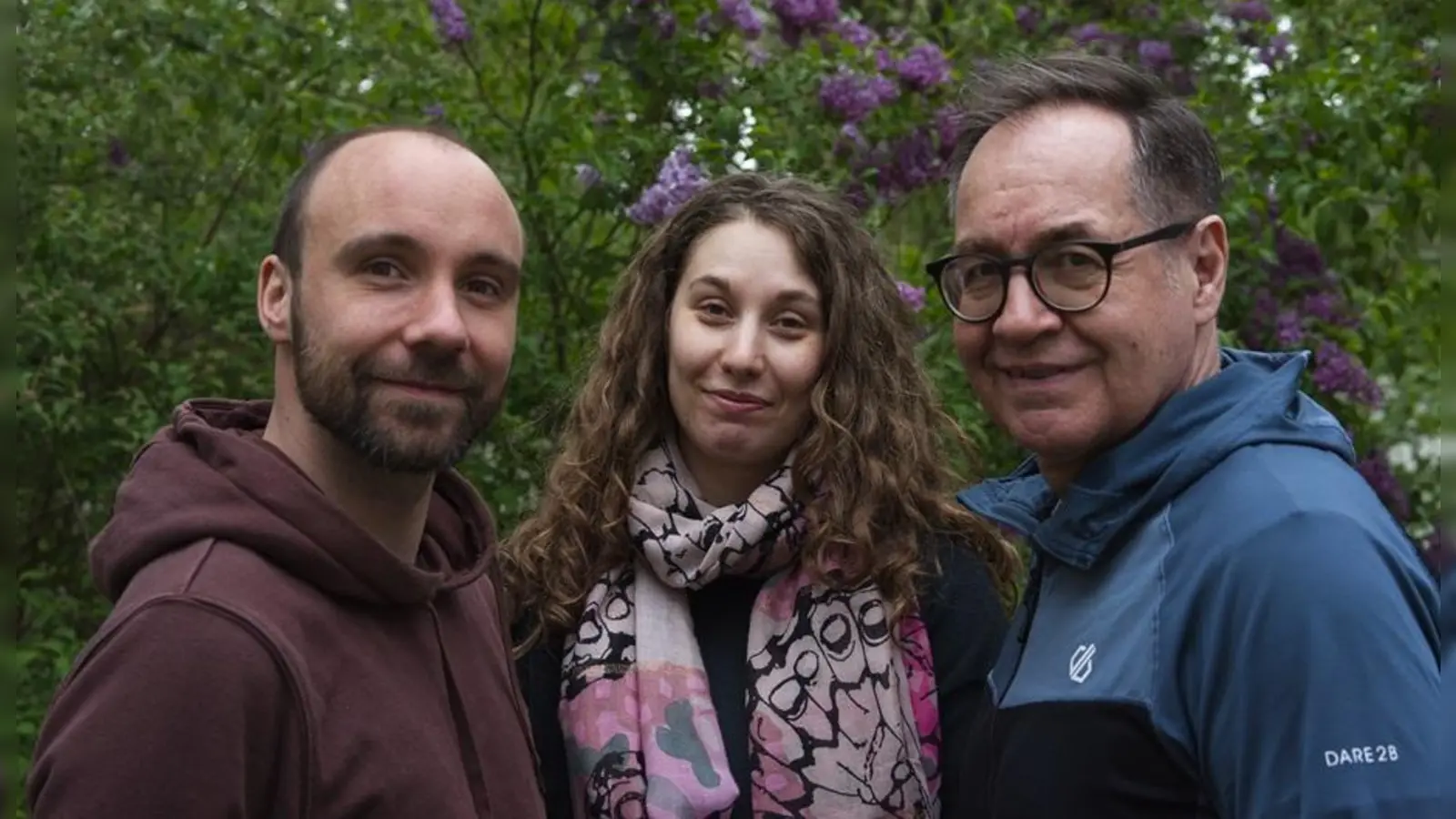 Kümmern sich um Menschen mit Demenz in der Nachtpflege von wohlBEDACHT e.V. (v.l.): Christian Schmidt, Marina Reichart und Lothar Güßregen. (Foto: wohlBEDACHT e.V.)