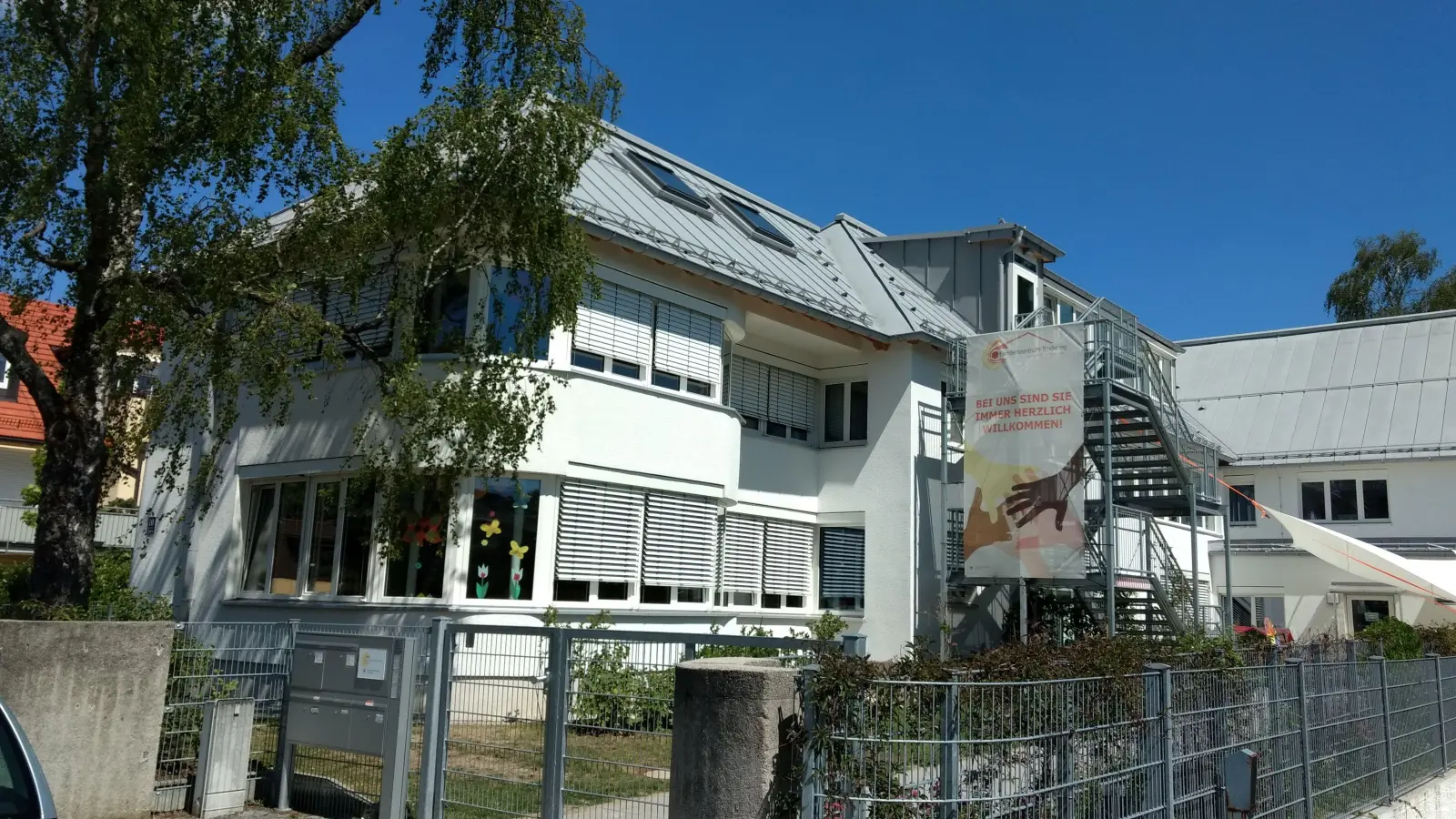 Das Familienzentrum Trudering sieht sich als ein „Dach für Generationen“. (Foto: Familienzentrum Trudering)