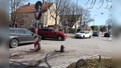 Ein kleiner Kreisel soll die Situation an der Kreuzung Allacher-/ Krautheim- und Angerlohstraße übersichtlicher machen. (Foto: bb)