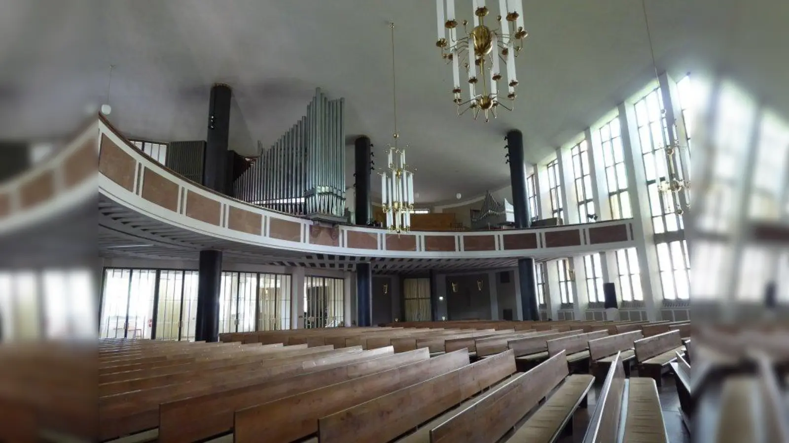 Auf der Steinmeyer-Woehl-Orgel in St. Matthäus erklingen am Valentinstag Lieder der Liebe. (Foto: Armin Becker)