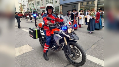 Als First Responder stehen auch Mitglieder der BRK-Motorradstreife bereit.  (Foto: BRK)