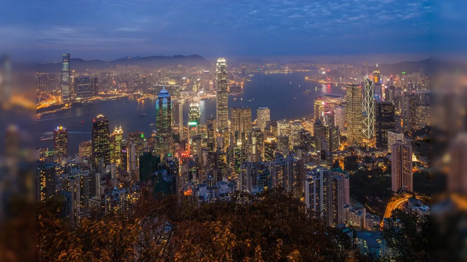 Blick auf Hongkong vom Peak, dem höchsten Berg der chinesischen Metropole und Sonderverwaltungszone. (Foto: VA)