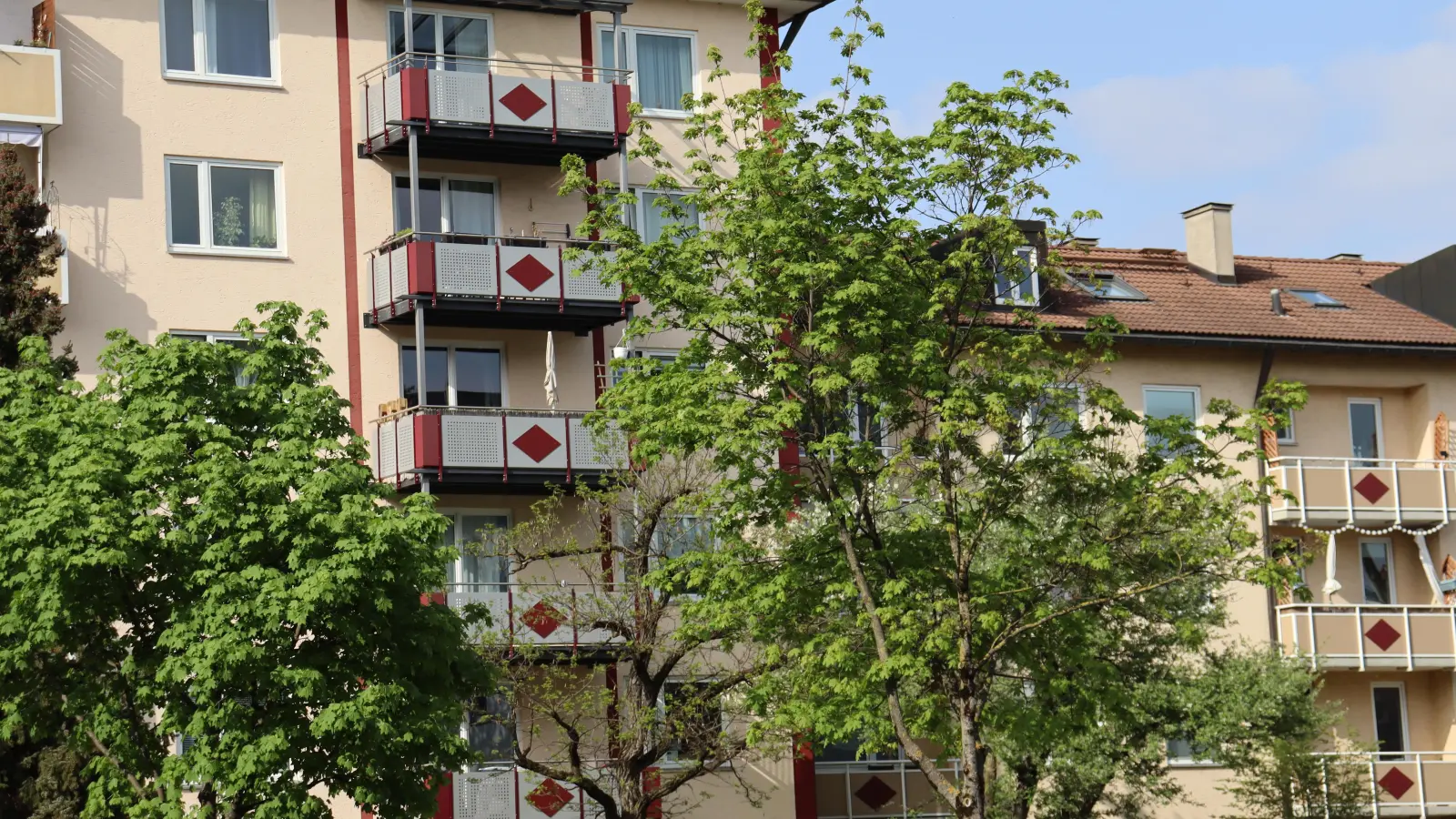 Die Nachfrage nach Wohnimmobilien nimmt in Bayern aktuell wieder leicht zu. (Foto: mha)