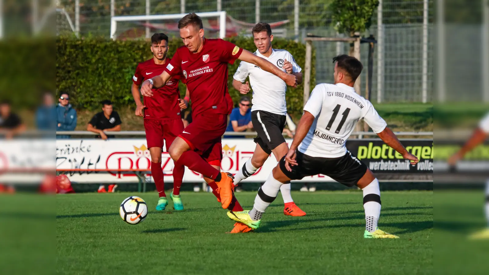 Der SV Heimstetten (hier Lukas Riglewski) in der Regionalliga Bayern - das wird es zumindest 2024/25 nicht geben. Der Verein beantragt keine Lizenz. (Archivbild: Christian Riedel)